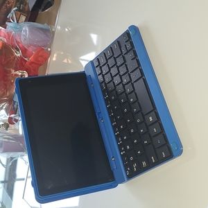 RCA Tablet+ tablet Keyboard with Case Blue Pro 7” Mo. RKT773P Used